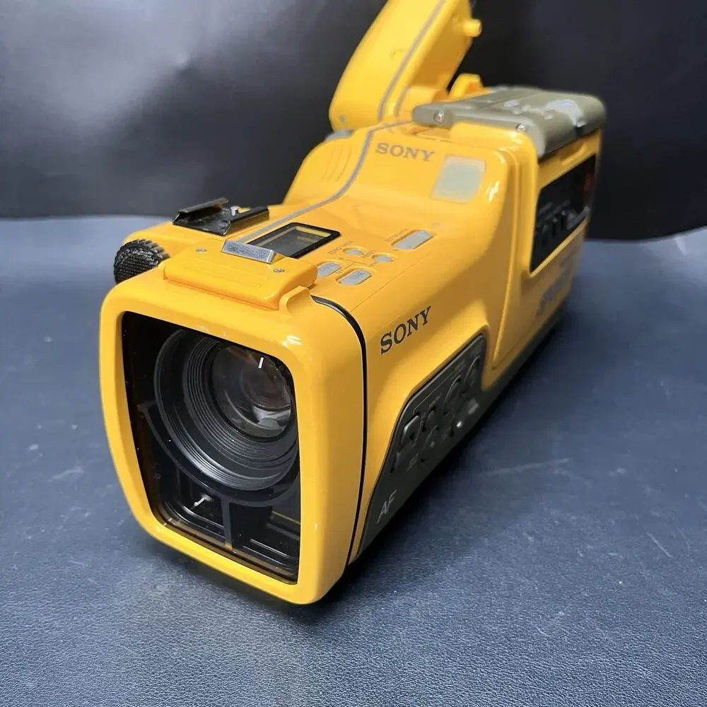 Vtg Sony Handycam Sports Video 8 Camcorder Model CCD-SP7 Camera Recorder Parts